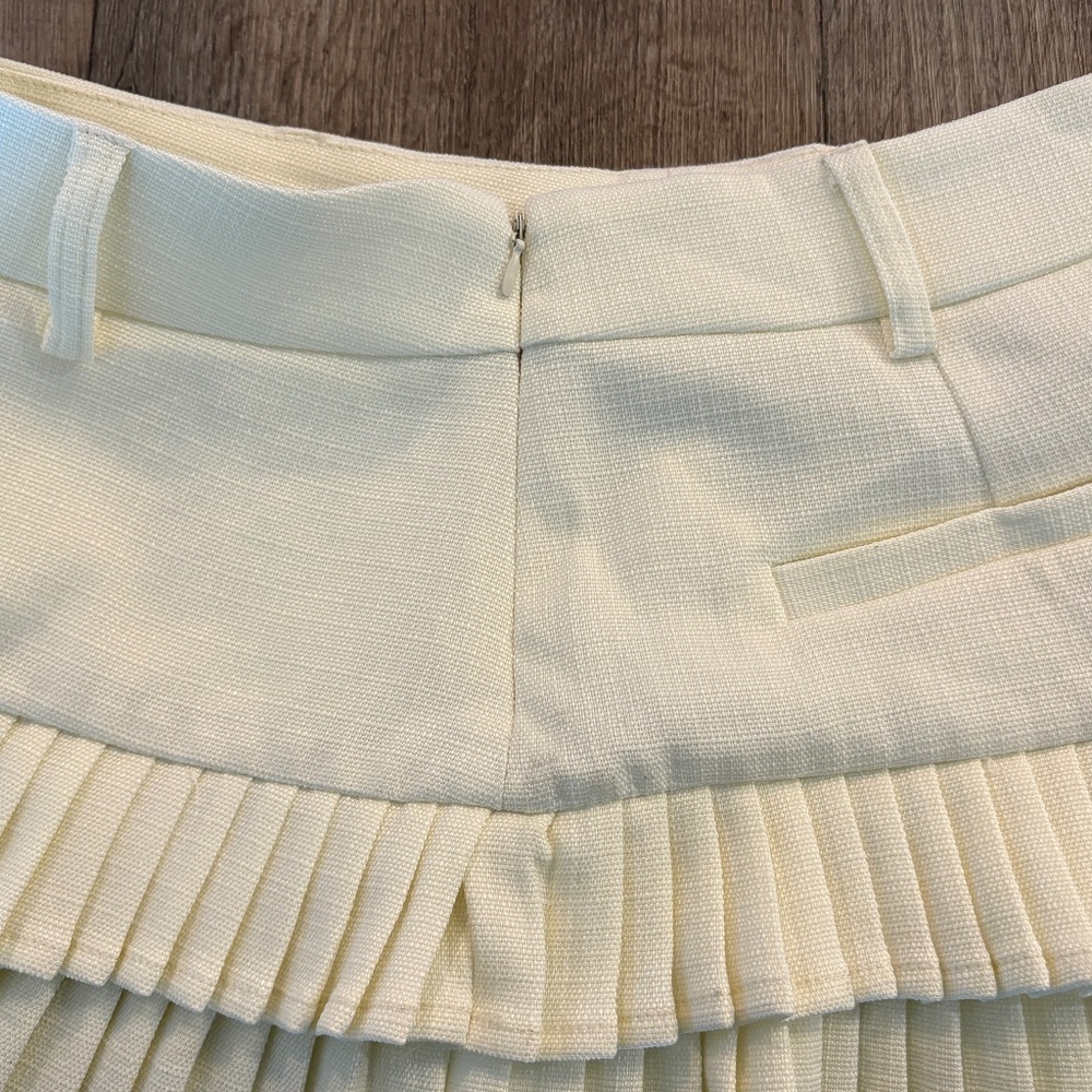 Lioness DOUBLE RUFFLE MINI SKORT | SOFT LEMON B35 MICRO MINI XS - Picture 6 of 10